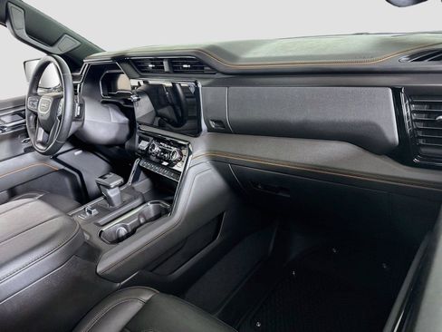 Used 2023 GMC Sierra 1500 AT4 w/ AT4 Premium Package AWD/4WD image 23