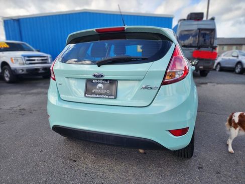 Used 2018 Ford Fiesta SE image 6