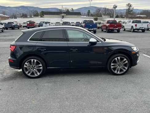 Used 2018 Audi SQ5 Premium Plus w/ Navigation Package image 5