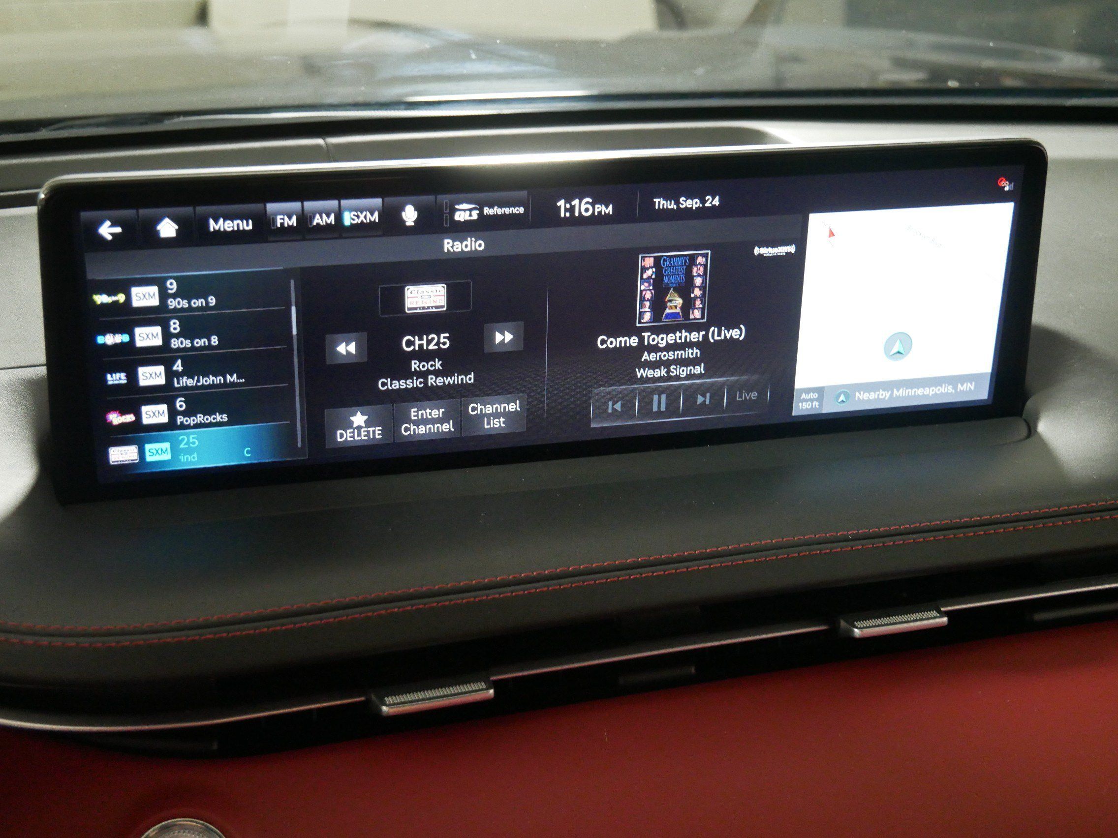 Used 2024 Genesis GV70 2.5T w/ Sport Prestige Package AWD/4WD image 22