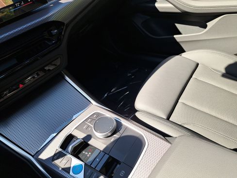 New 2025 BMW i4 eDrive40 w/ Premium Package image 26