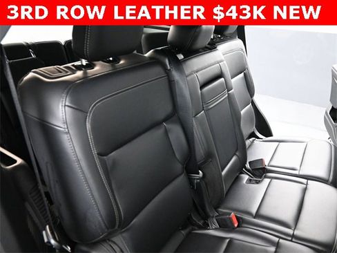 Used 2024 Ford Explorer XLT w/ Equipment Group 202A image 21