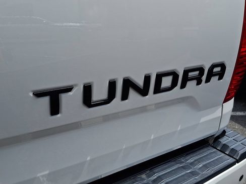 Used 2019 Toyota Tundra SR5 w/ TRD Off Road Package AWD/4WD image 30