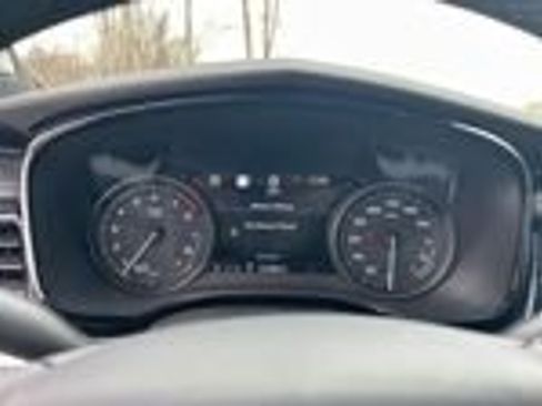 Used 2024 Cadillac XT6 Premium Luxury w/ Technology Package image 10