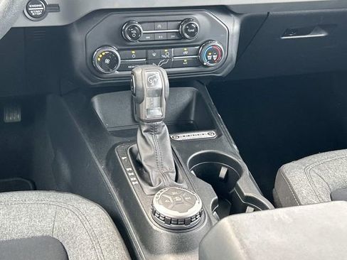 Used 2022 Ford Bronco Base image 15