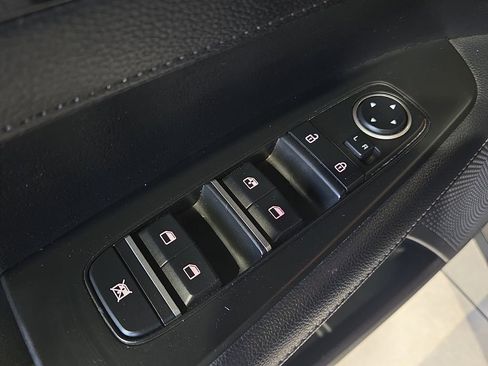 Used 2023 Kia Forte GT-Line w/ GT-Line Technology Package FWD image 17