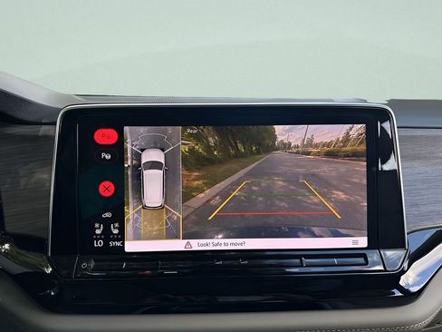 New 2026 Volkswagen Atlas SEL Premium R-Line image 17