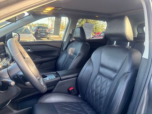 Certified 2023 Nissan Rogue Platinum w/ Platinum Premium Package image 18