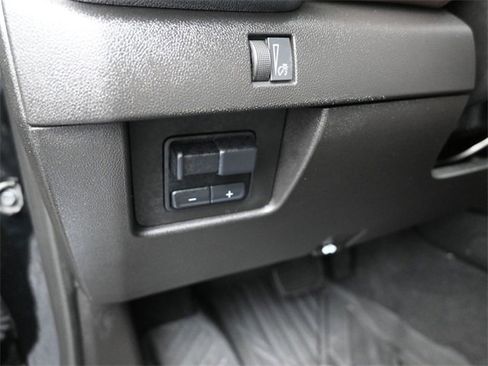 Used 2024 GMC Canyon Denali w/ LPO, Denali Black Edition image 13