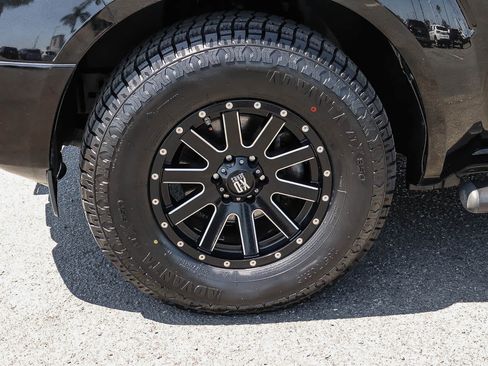 Used 2018 Nissan Frontier SV w/ Value Truck Package RWD image 14
