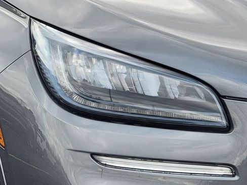 New 2026 Lincoln Corsair Premiere image 16