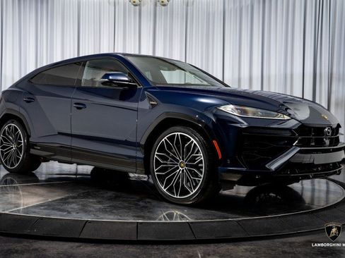 Used 2025 Lamborghini Urus SE image 18