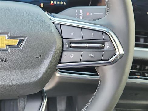 Used 2026 Chevrolet Equinox LT w/ Safety and Technology Package image 12