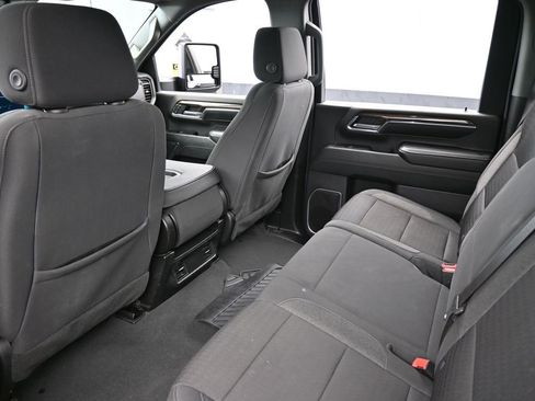 Used 2024 Chevrolet Silverado 3500 LT image 36