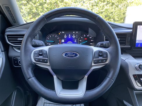 Used 2023 Ford Explorer XLT w/ Equipment Group 202A image 20