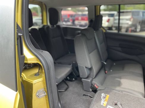 Used 2018 Ford Transit Connect XL FWD image 14