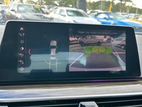 Used 2019 BMW 530i w/ Convenience Package RWD image 36