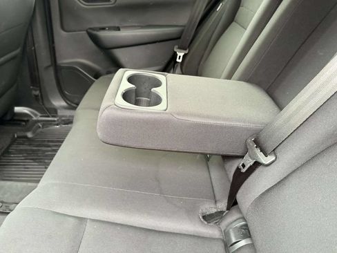 Used 2024 Nissan Rogue S AWD/4WD image 20