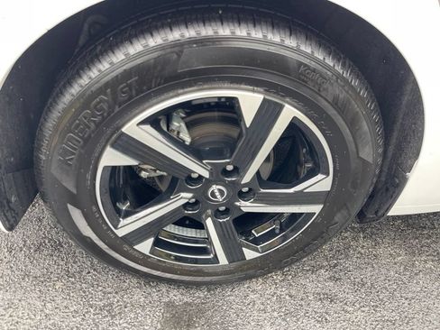 Certified 2025 Nissan Sentra SV w/ Trunk Package FWD image 26