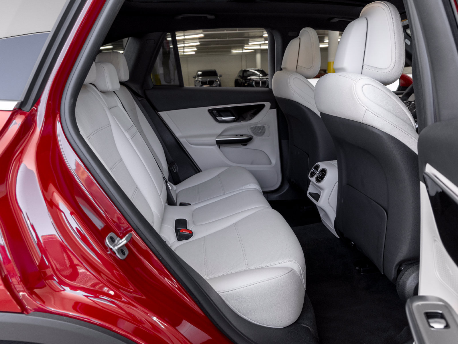 Certified 2026 Mercedes-Benz GLC 300 image 25