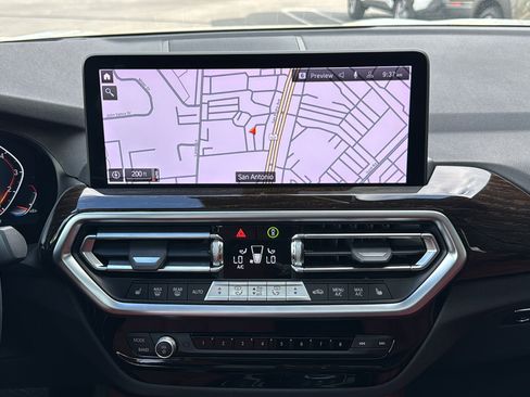 Used 2025 BMW X4 xDrive30i w/ Premium Package image 31