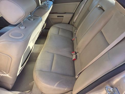 Used 2006 Cadillac STS w/ Preferred Equipment Group RWD image 11