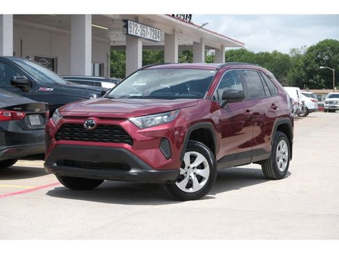 Used 2021 Toyota RAV4 LE AWD/4WD image 4