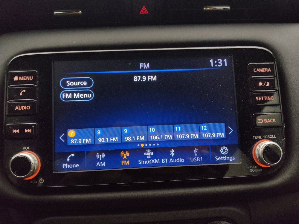 Used 2021 Nissan Kicks SR w/ SR Premium Package FWD image 25