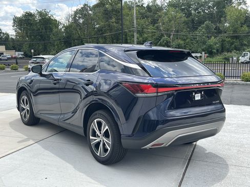 Used 2025 Lexus RX 350 FWD w/ Technology Package image 4