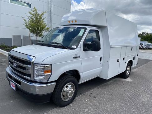 New 2026 Ford E-350 and Econoline 350 Super Duty w/ Power Equipment Group image 2