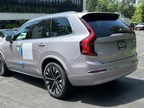 New 2026 Volvo XC90 B6 Plus w/ Protection Package Premier image 4
