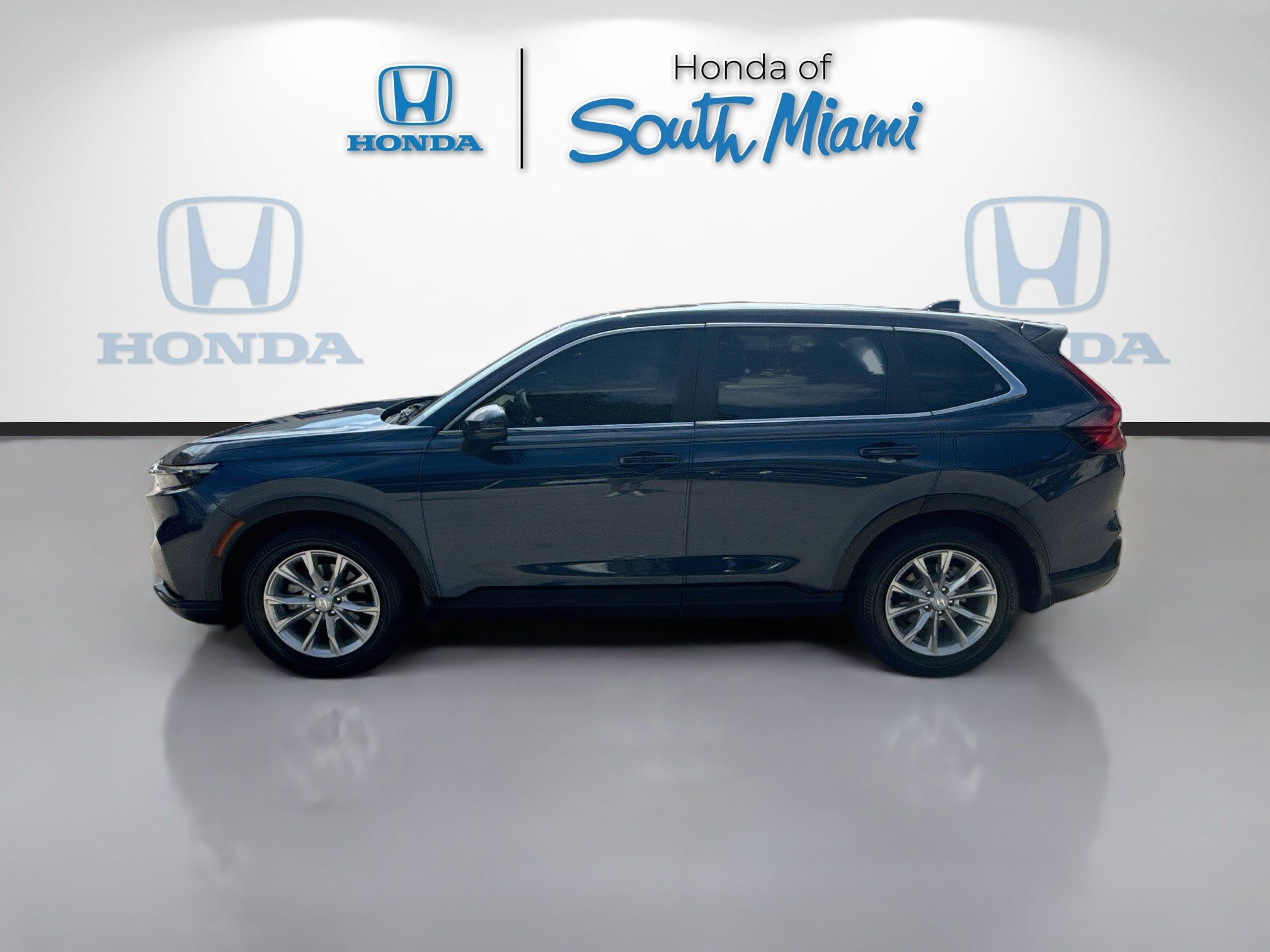Certified 2025 Honda CR-V EX image 4