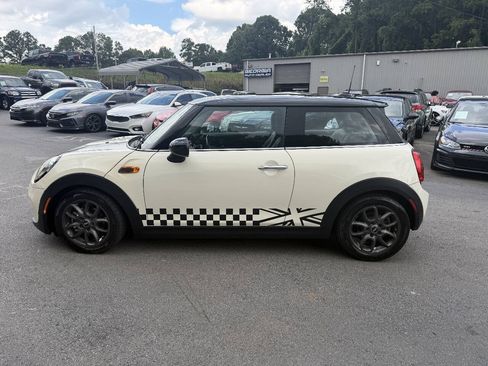 Used 2015 MINI Cooper 2-Door Hardtop FWD image 8
