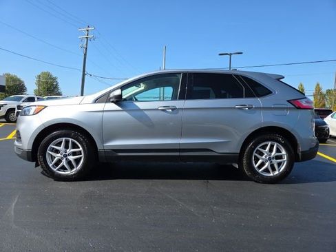 Used 2022 Ford Edge SEL image 4