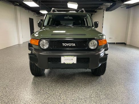 Used 2011 Toyota FJ Cruiser 4WD w/ Trail Teams Special Edition image 12