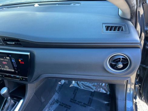 Used 2019 Toyota Corolla SE image 25