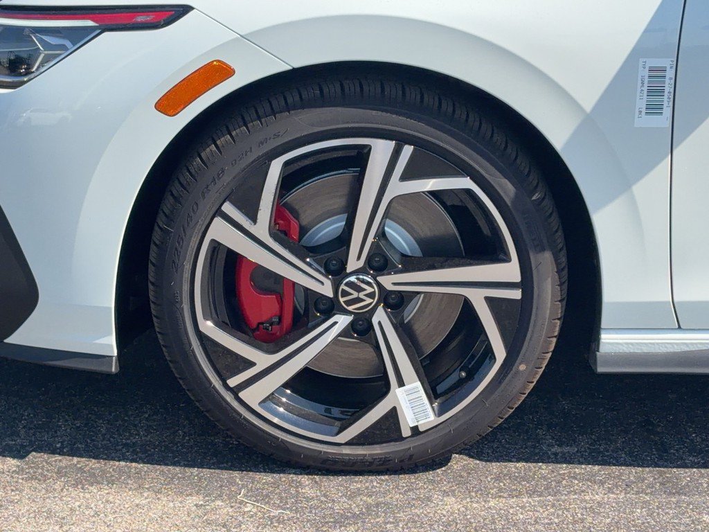 New 2026 Volkswagen GTI SE FWD image 6