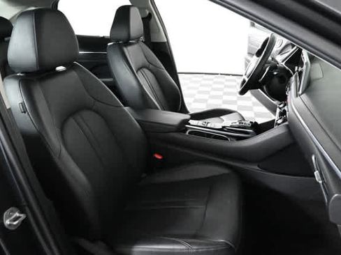 Used 2023 Hyundai Sonata Limited image 13