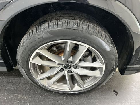 Used 2024 Audi Q3 2.0T Premium Plus w/ Premium Plus Package image 8