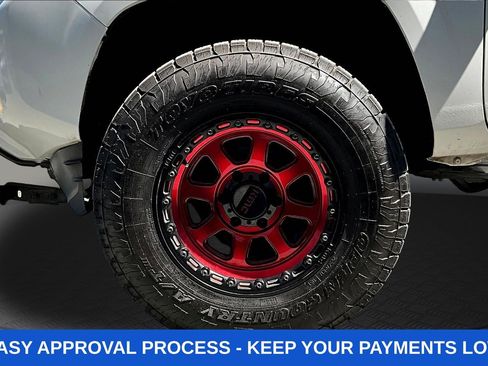 Used 2021 Toyota Tacoma SR AWD/4WD image 42