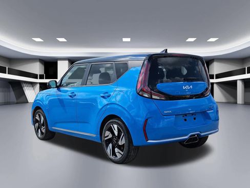 Used 2023 Kia Soul GT-Line FWD image 3