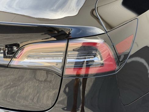 Used 2023 Tesla Model 3 Standard Range RWD image 34