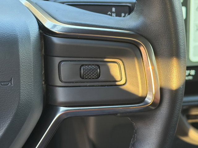 Used 2025 Rivian R1T Adventure Dual AWD/4WD image 28