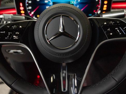 New 2026 Mercedes-Benz Maybach S 580 4MATIC image 24