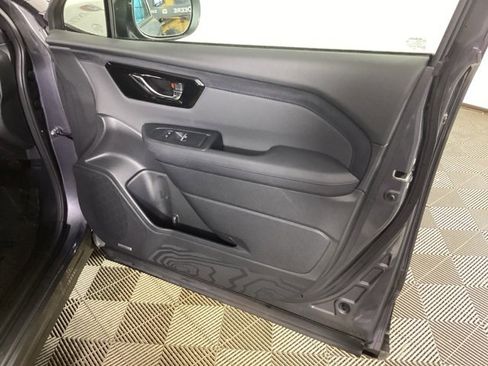 Certified 2025 Subaru Forester Limited image 20