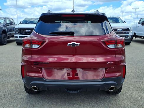 Used 2023 Chevrolet TrailBlazer RS w/ Sun and Liftgate Package AWD/4WD image 5
