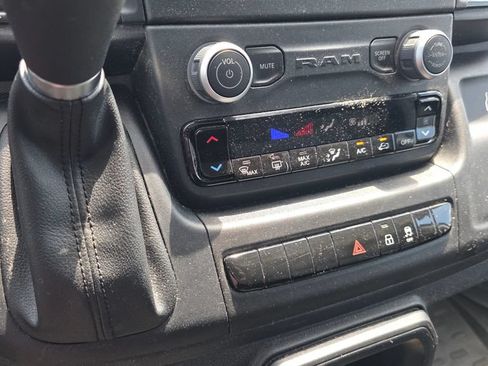Used 2023 RAM ProMaster 2500 FWD image 19