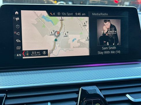 Used 2019 BMW 530e w/ M Sport Package image 21