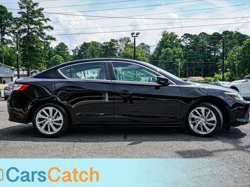 Used 2017 Acura ILX FWD image 2