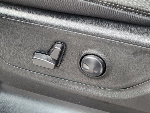 Used 2023 RAM 1500 Big Horn AWD/4WD image 11